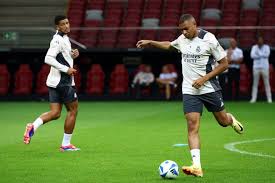 力产生质疑 力产生质疑